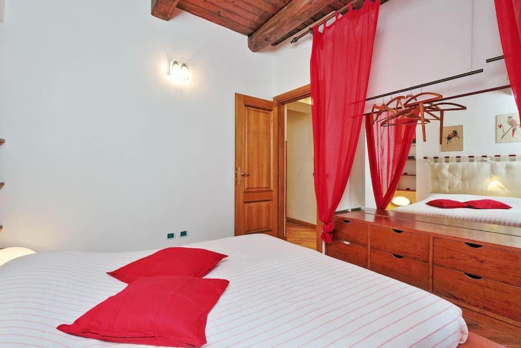 The Red Apartment Рим Экстерьер фото